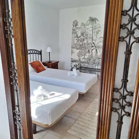 Superb Private Pool Golf Seaview فيلة