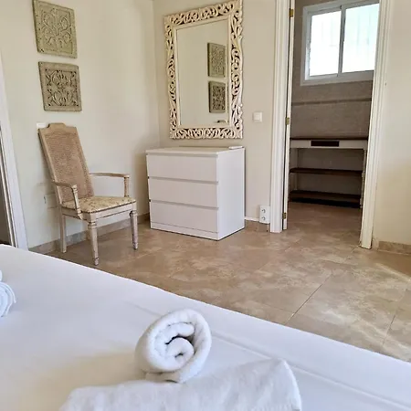 Superb Private Pool Golf Seaview